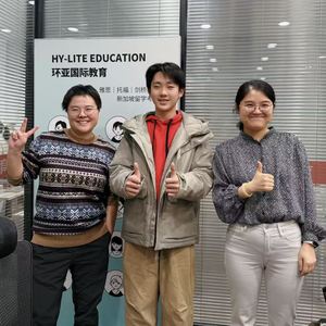 HY-LITE office group photo