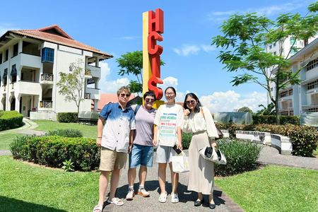 HY-LITE Singapore campus group